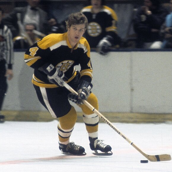 BOBBY ORR SIGNED BOSTON BRUINS AUTOGRAPHED NHL HOCKEY PUCK IN CASE W/COA - 000 - Picture 4 of 14